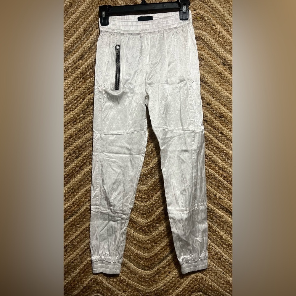 RtA Women's Finn Cropped White Jogger Pants,Zipper Pocket,XS,Great Condition